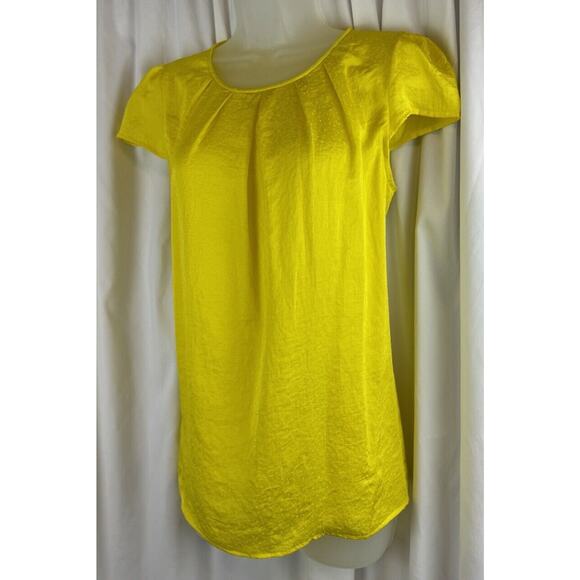 Ann Taylor LOFT Textured Cap Sleeves Blouse, Canary Yellow, Sz: S, 58-18 - Picture 2 of 16